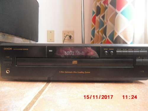 Denon DCM280 5 Disc CD Player